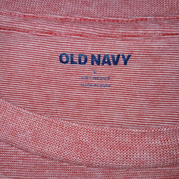 RED HEATHERED TEE LARGE SOFT WASHED BY OLD NAVY - Picture 4 of 4